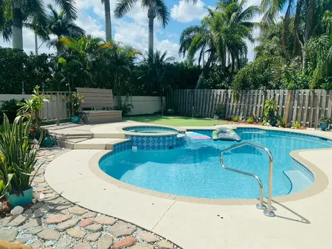 9928 Moss Pond Drive Boca Raton FL 33496