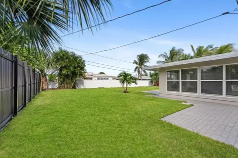 521 NE 32nd Street Boca Raton FL 33431