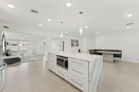 521 NE 32nd Street Boca Raton FL 33431