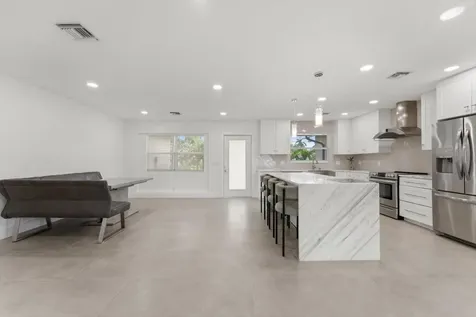 521 NE 32nd Street Boca Raton FL 33431