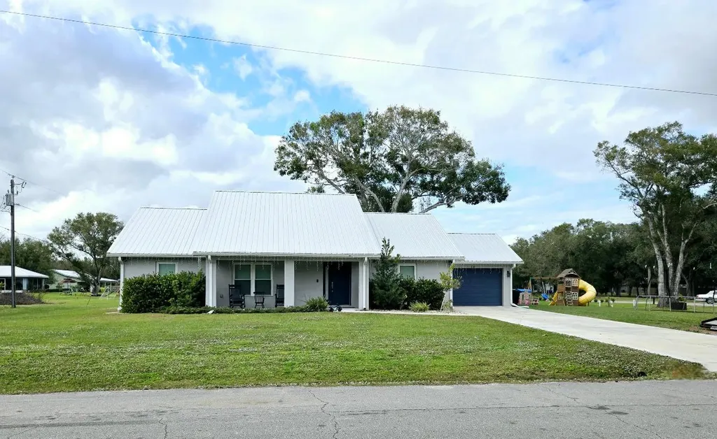 603 NW 11th Avenue Okeechobee FL 34972
