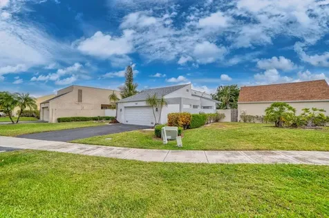 905 NW 22nd Avenue Delray Beach FL 33445