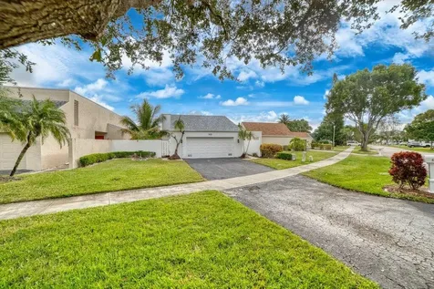 905 NW 22nd Avenue Delray Beach FL 33445