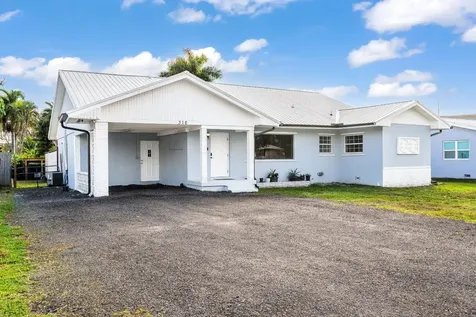 316 NW Avenue E Belle Glade FL 33430
