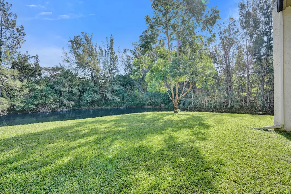 140 Lake Meryl Drive West Palm Beach FL 33411