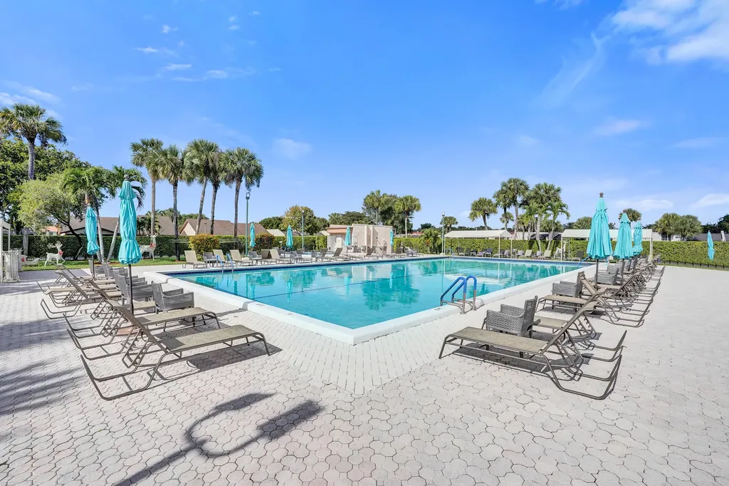 140 Lake Meryl Drive West Palm Beach FL 33411