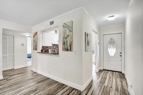140 Lake Meryl Drive West Palm Beach FL 33411