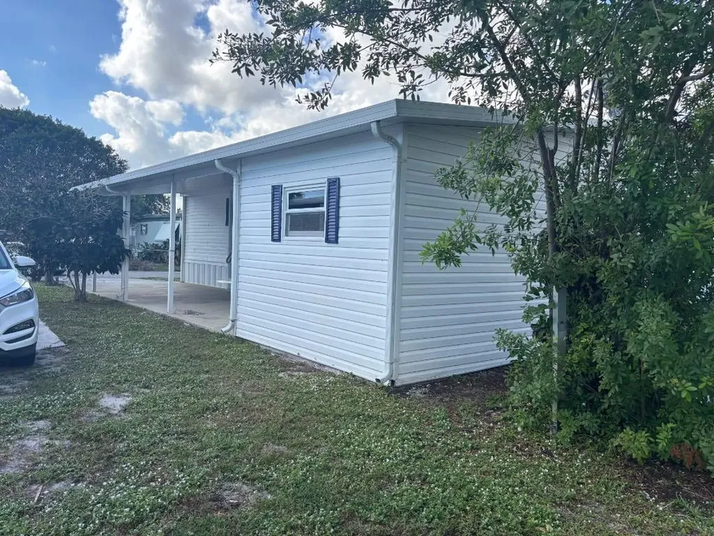 113 NW 50th St, Lot 219 Deerfield Beach FL 33064