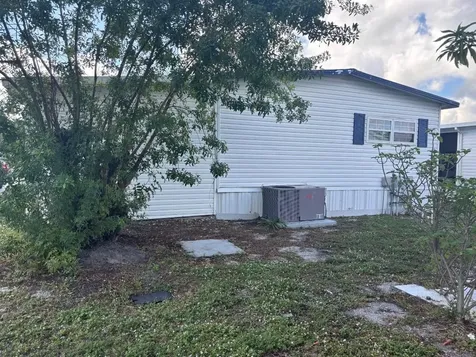113 NW 50th St, Lot 219 Deerfield Beach FL 33064