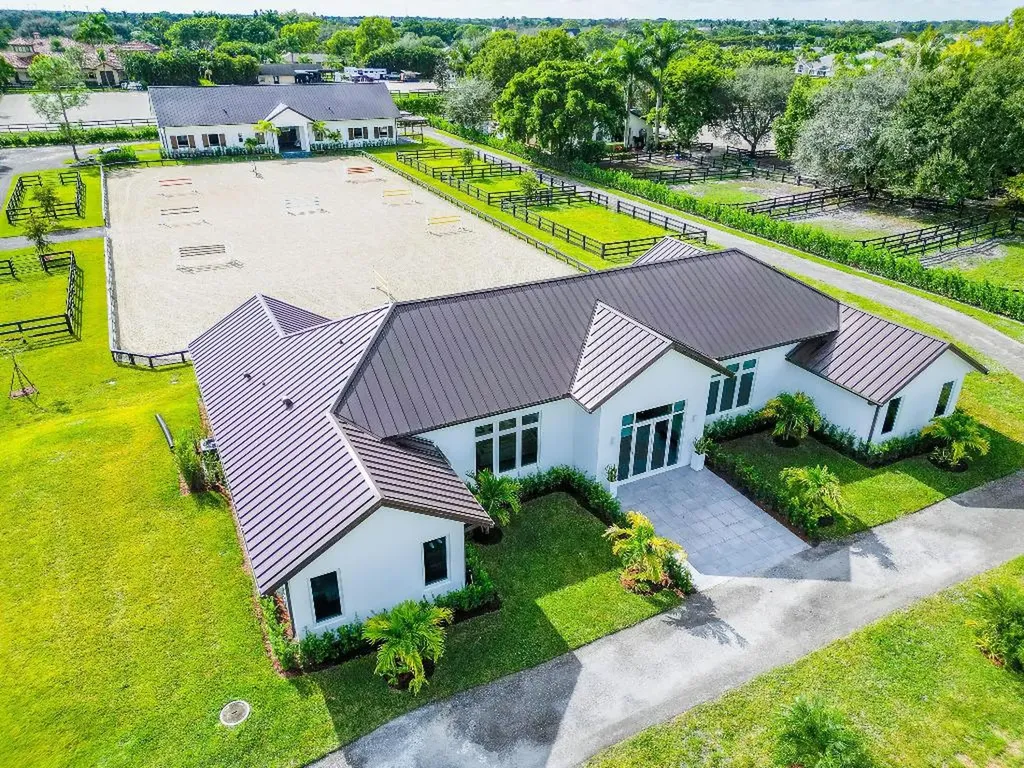 2889 Appaloosa Trail Wellington FL 33414