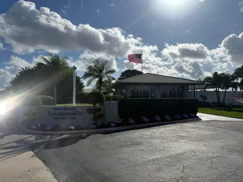 300 SW Golfview Terrace Boynton Beach FL 33426