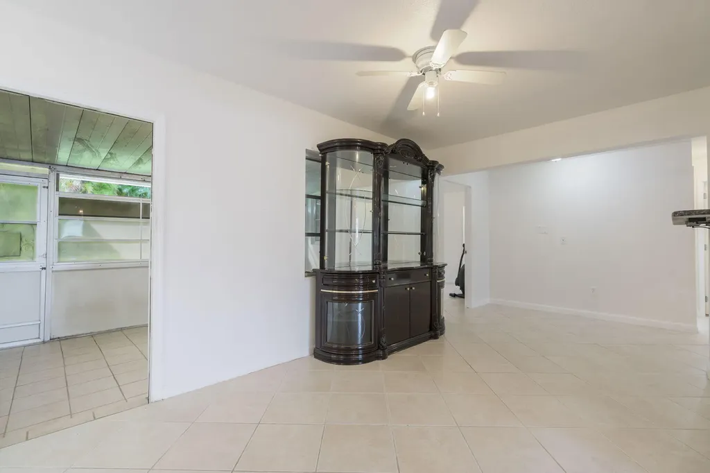 1141 NW 90th Way Plantation FL 33322