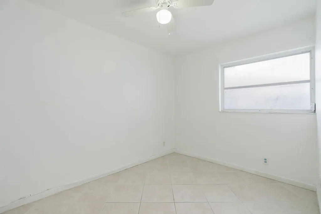 1141 NW 90th Way Plantation FL 33322