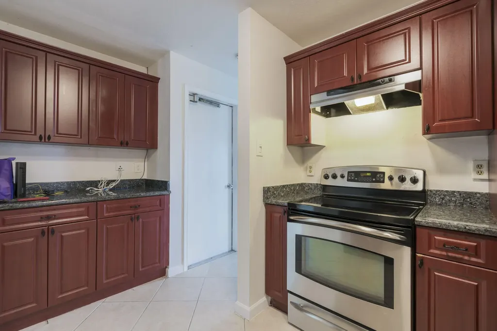 1141 NW 90th Way Plantation FL 33322