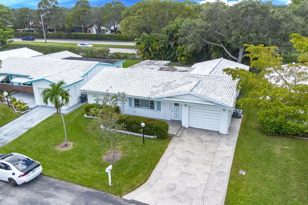 1141 NW 90th Way Plantation FL 33322