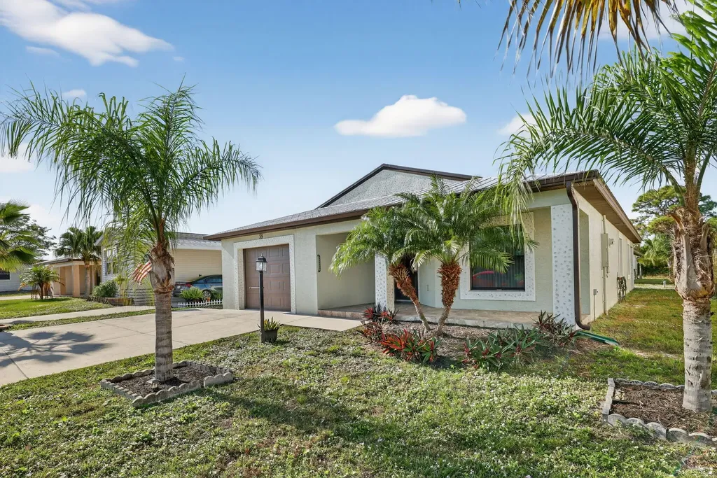 35 S Alhambra Lane Port St Lucie FL 34952