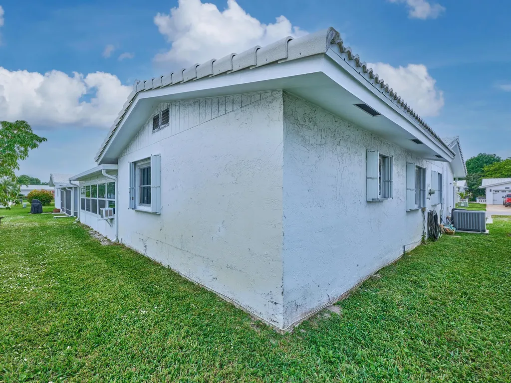 1710 SW 22nd Street Boynton Beach FL 33426