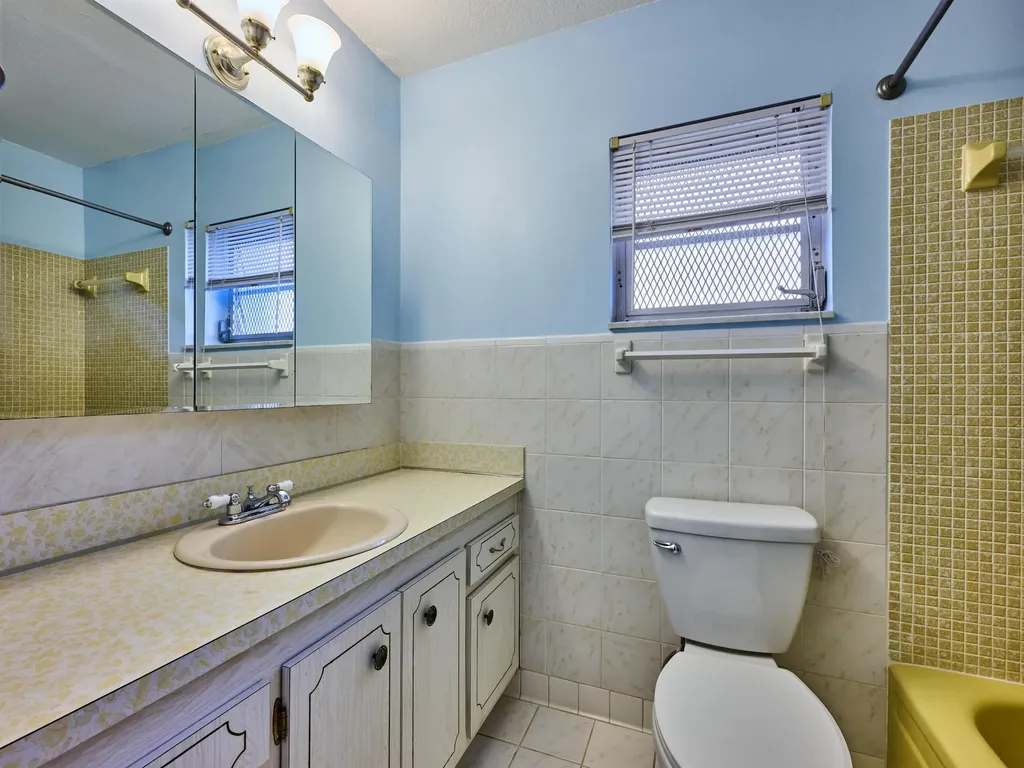1710 SW 22nd Street Boynton Beach FL 33426