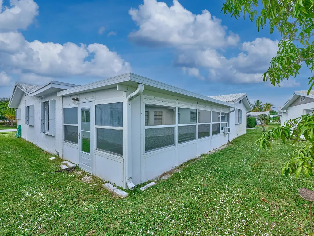 1710 SW 22nd Street Boynton Beach FL 33426