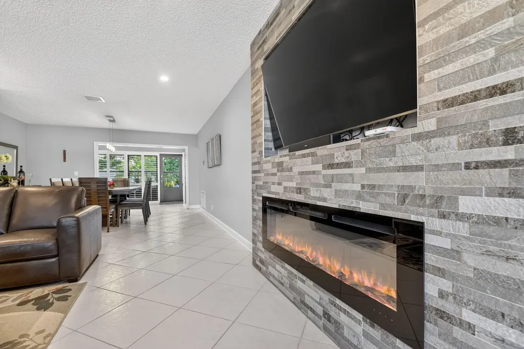4723 Storkwood Lane Boynton Beach FL 33436