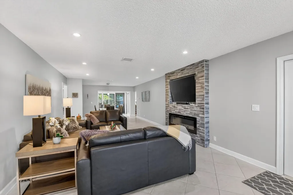 4723 Storkwood Lane Boynton Beach FL 33436