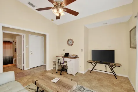 8536 Logia Circle Boynton Beach FL 33472