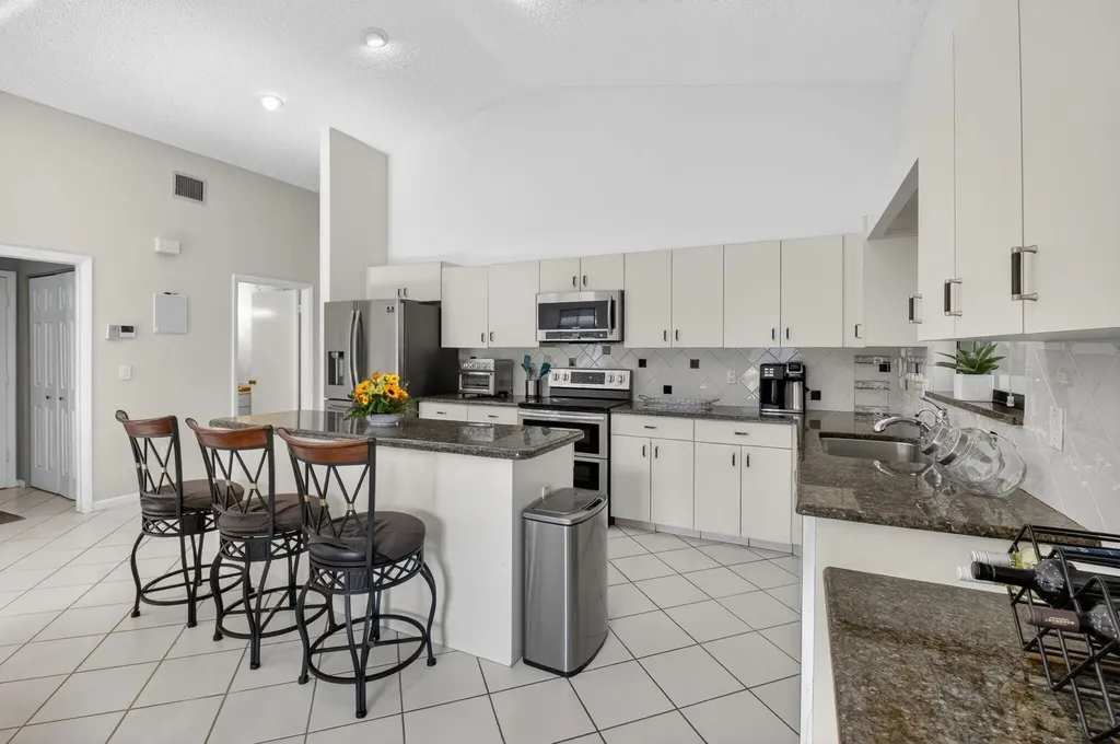 2905 Riviera Drive Delray Beach FL 33445