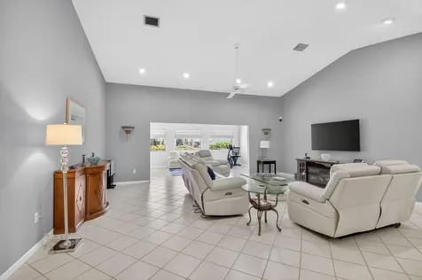 2905 Riviera Drive Delray Beach FL 33445