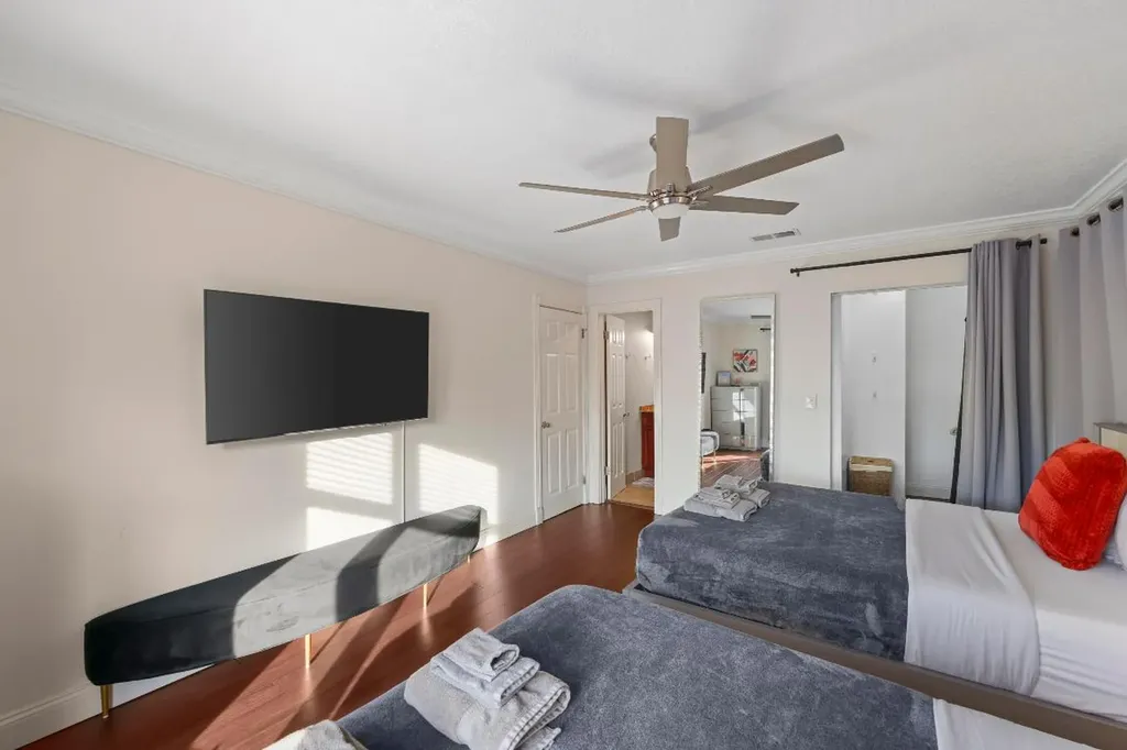 15881 SW 8th Avenue Delray Beach FL 33444