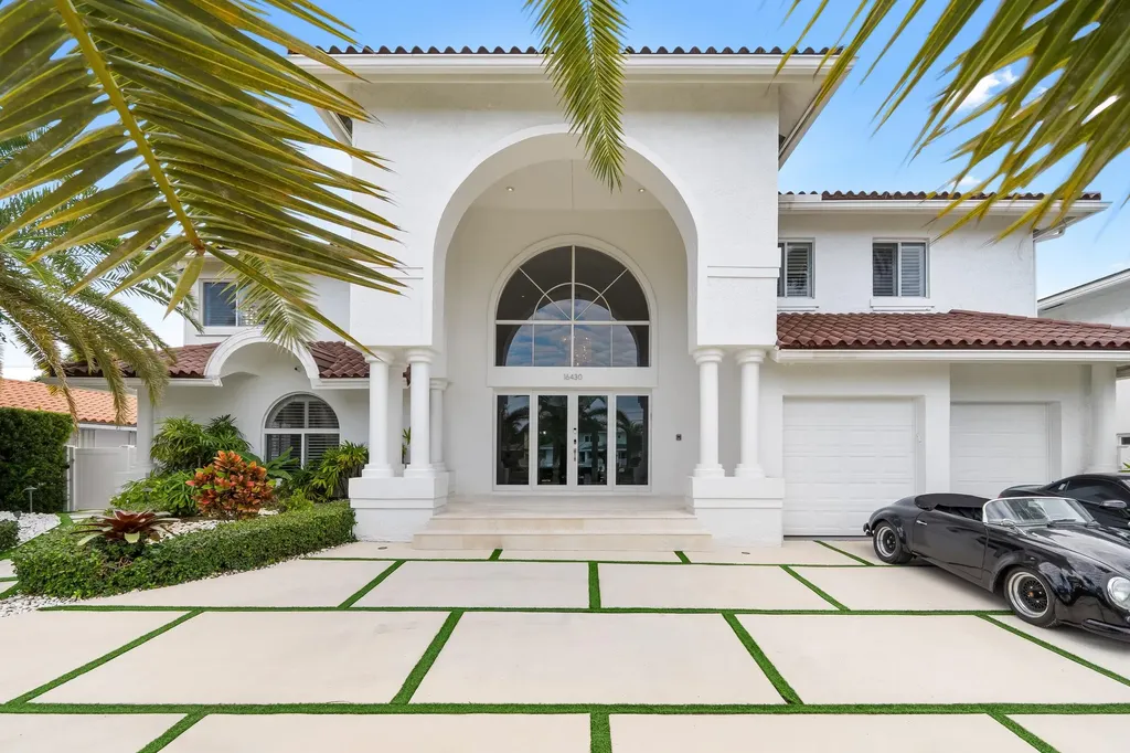 16430 NE 30th Avenue North Miami Beach FL 33160