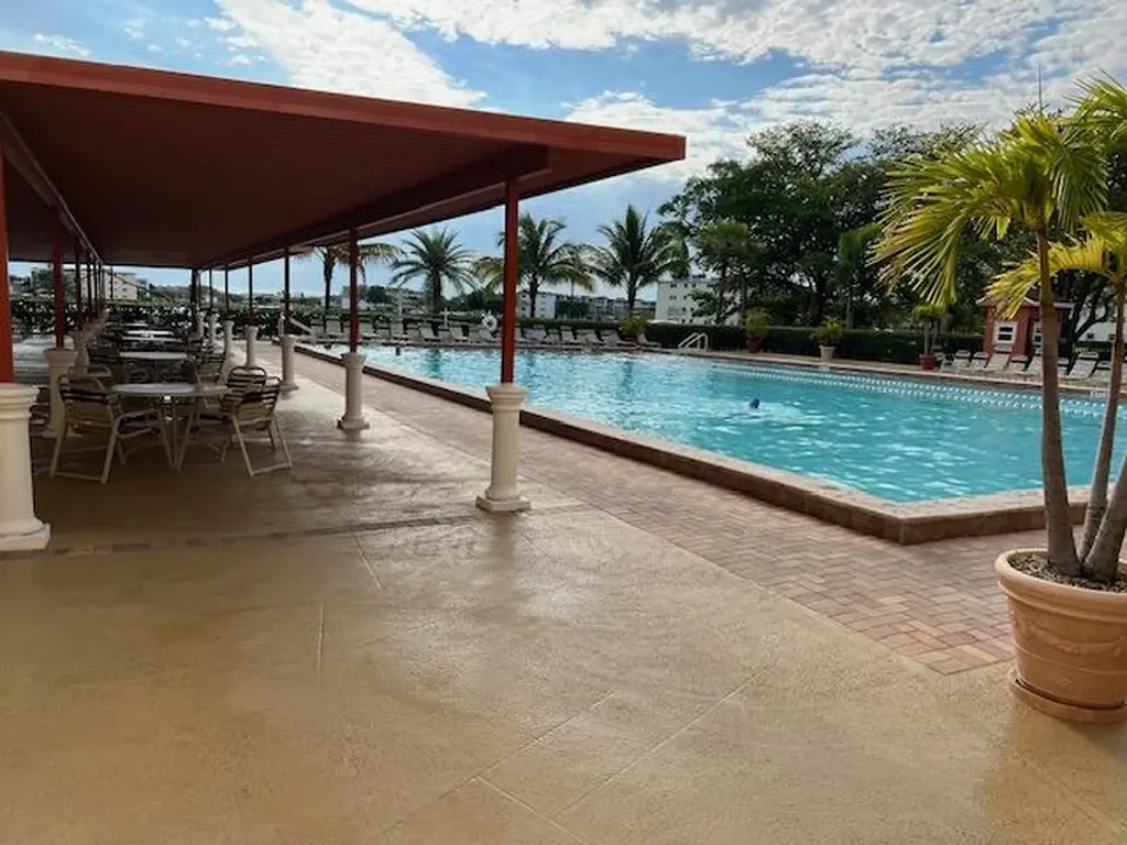 353 Dorset I Boca Raton FL 33434