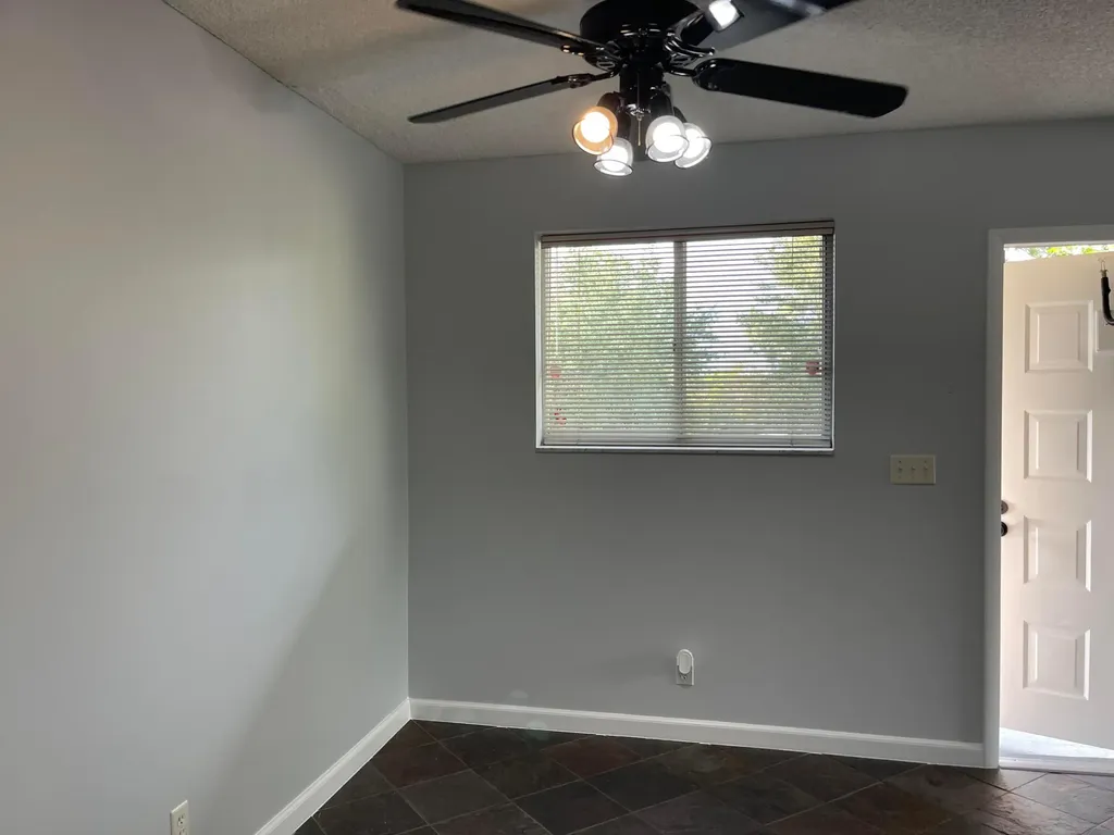 1850 Fairview Villas Drive Palm Springs FL 33406