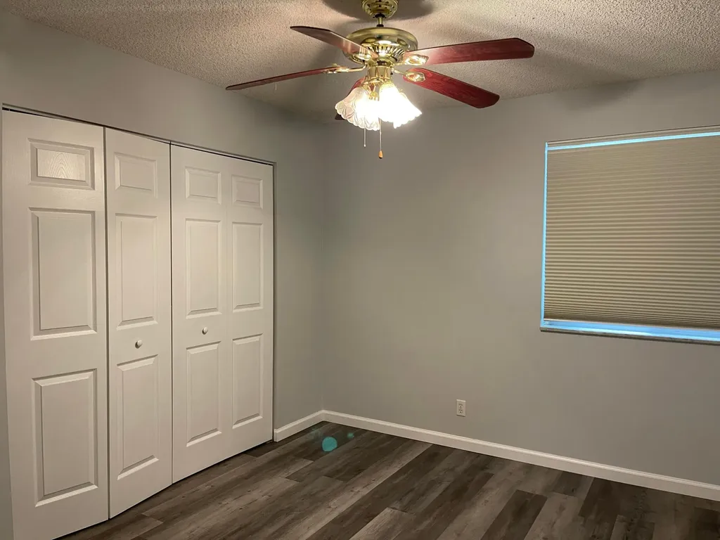 1850 Fairview Villas Drive Palm Springs FL 33406