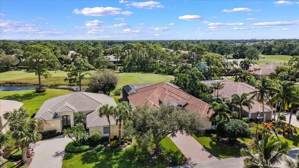 8048 Links Way Port St Lucie FL 34986