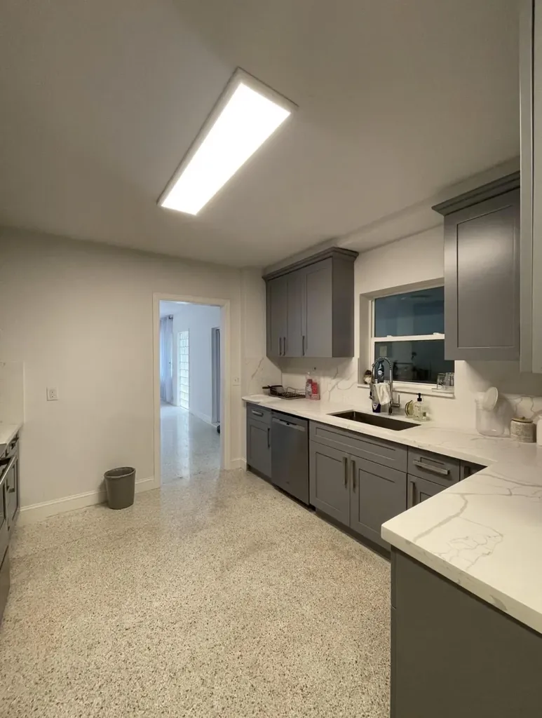 8895 N Bates Road Palm Beach Gardens FL 33418