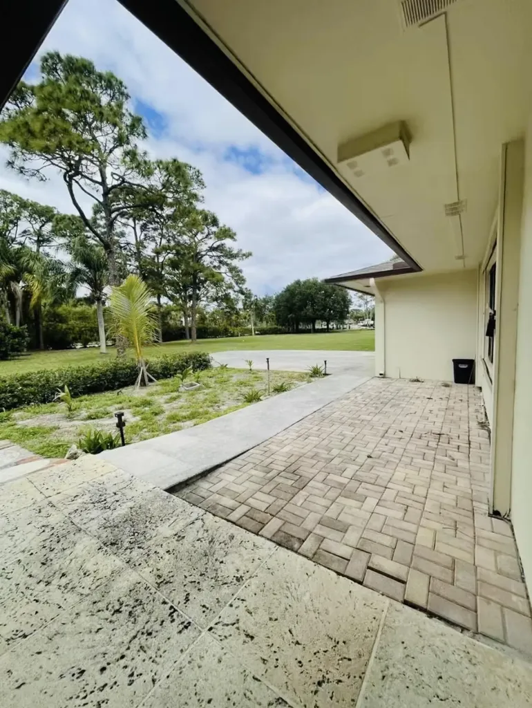 8895 N Bates Road Palm Beach Gardens FL 33418