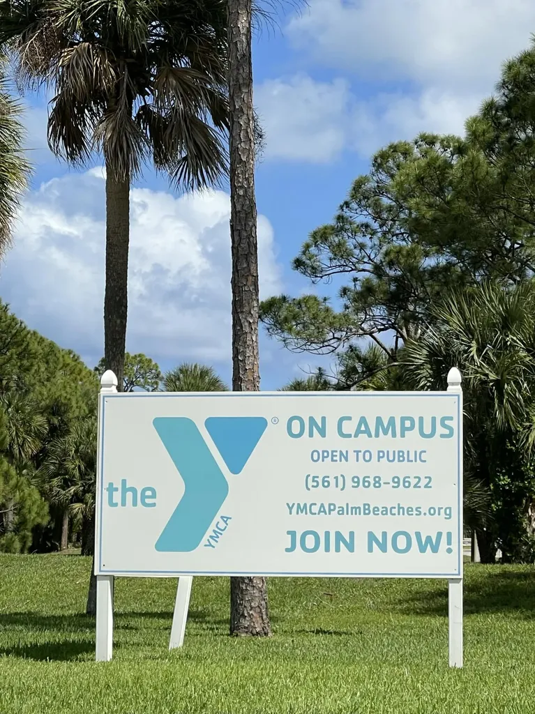 8895 N Bates Road Palm Beach Gardens FL 33418
