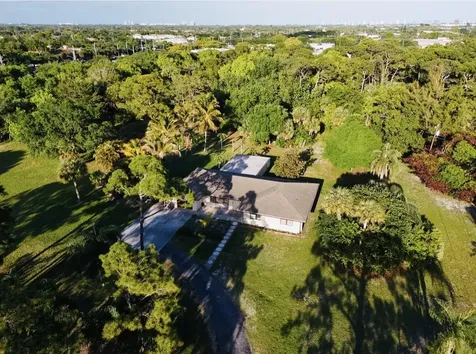 8895 N Bates Road Palm Beach Gardens FL 33418