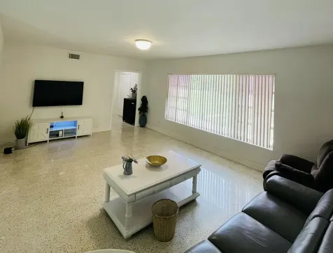 8895 N Bates Road Palm Beach Gardens FL 33418