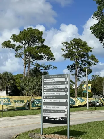 8895 N Bates Road Palm Beach Gardens FL 33418