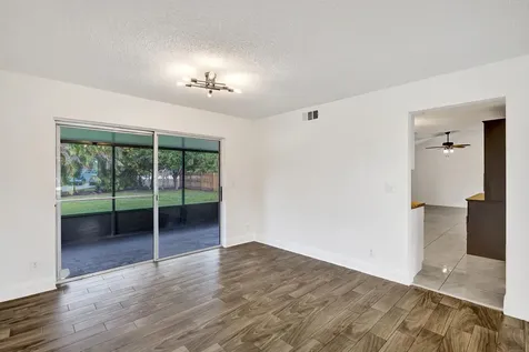 9855 Robins Nest Road Boca Raton FL 33496