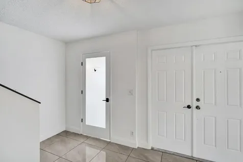 9855 Robins Nest Road Boca Raton FL 33496