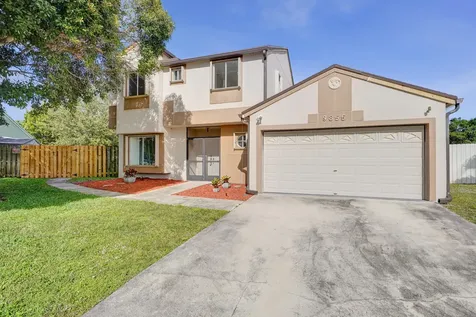 9855 Robins Nest Road Boca Raton FL 33496