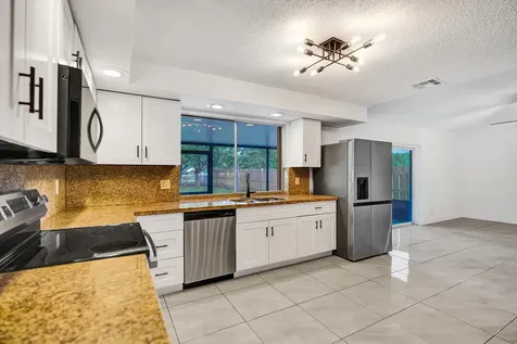 9855 Robins Nest Road Boca Raton FL 33496