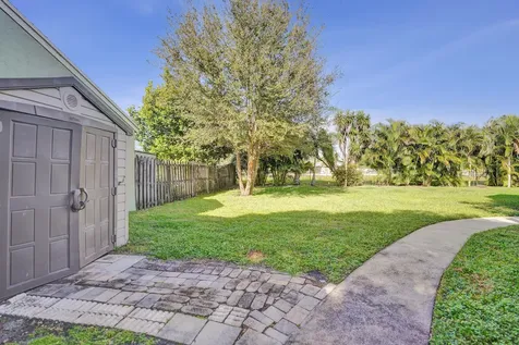 9855 Robins Nest Road Boca Raton FL 33496