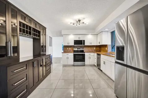 9855 Robins Nest Road Boca Raton FL 33496