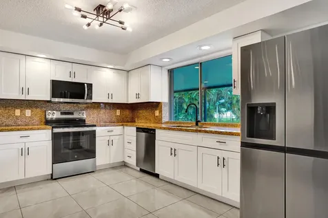 9855 Robins Nest Road Boca Raton FL 33496