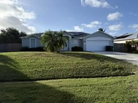 2426 SE Perugia Street Port St Lucie FL 34952