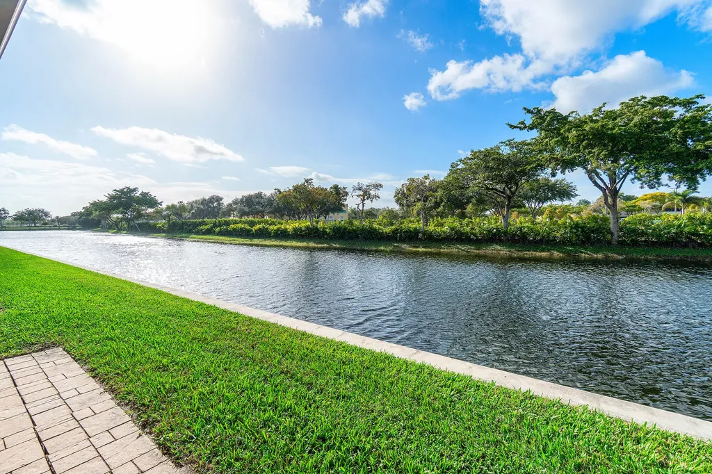 8328 Waterline Drive Boynton Beach FL 33472