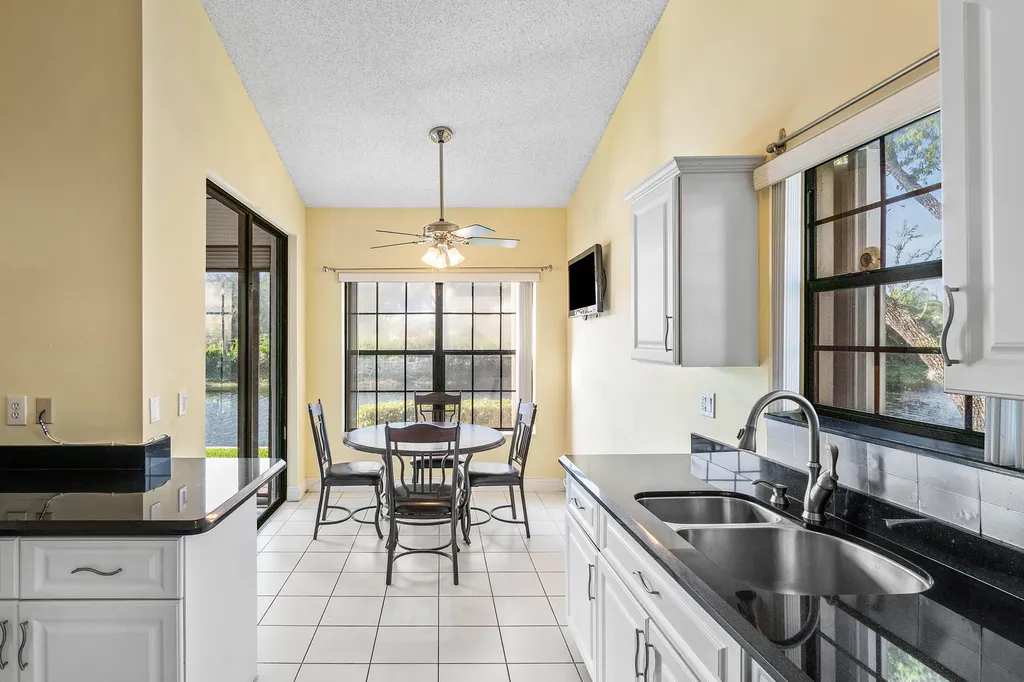 8328 Waterline Drive Boynton Beach FL 33472
